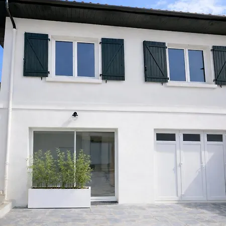 Cosy Et Lumineux T2 Cote Des Basques Et Parking Apartment